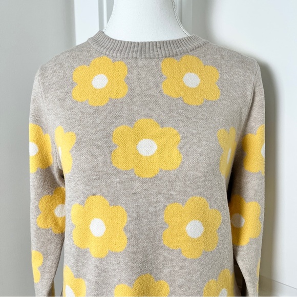 Cynthia Rowley Yellow Poppy Floral Sweater – Greige Crewneck Pullover, Medium - Picture 5 of 12